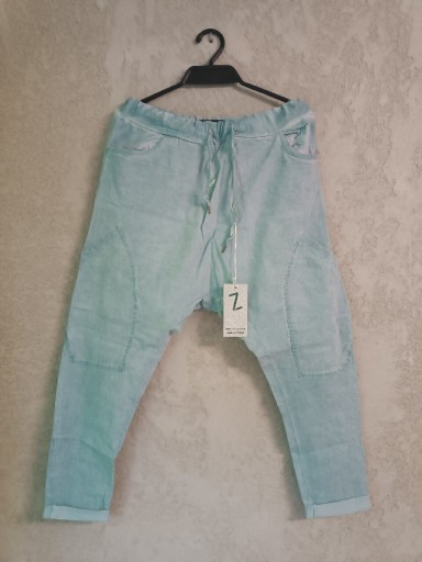Zdjęcie oferty: Spodnie damskie z opuszczonym krokiem, kolor mięta