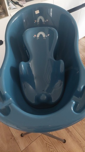 Zdjęcie oferty: Wanienka ze stojakiem