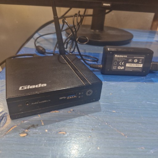 Zdjęcie oferty: Mini PC Giada F200-B8230H-CI z preinstalowanym Windows 7 Pro OA