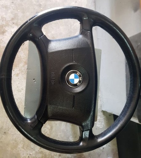 Zdjęcie oferty: kierownica do BMW X5 rok 2004 z airbag, skóra