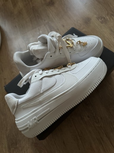 Zdjęcie oferty: Nowe Nike Air Force 1 Low Platform White Metallic