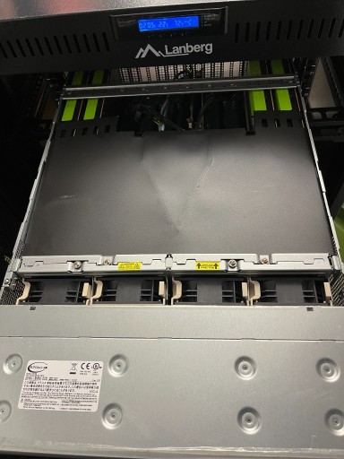 Zdjęcie oferty: Serwer Super Server 4028GR-TRT2 + półka dyskowa