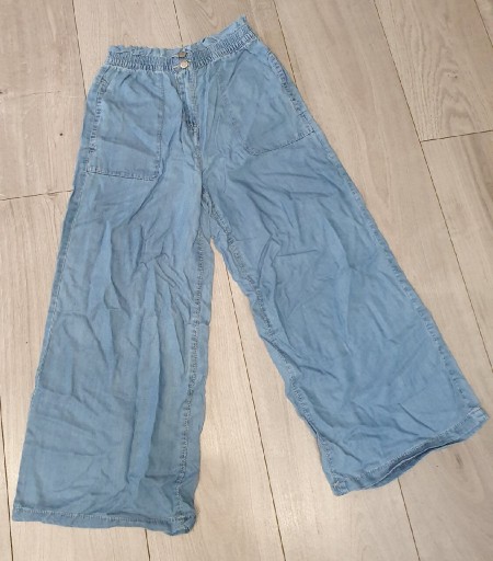 Zdjęcie oferty: Spodnie Jeansowe dla dziewczynki 10 lat