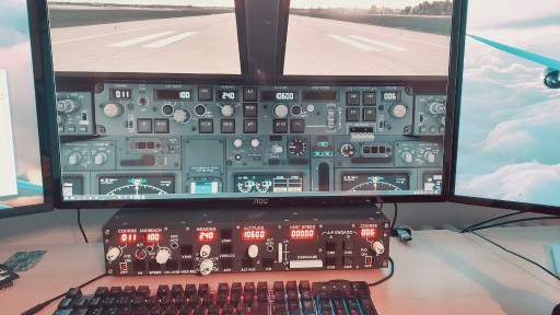 Zdjęcie oferty: Panel autopilota B737-700