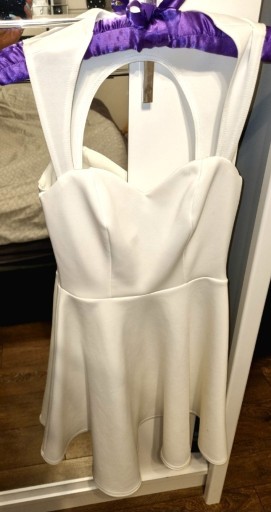 Zdjęcie oferty: Sukienka biała taliowana rozm S