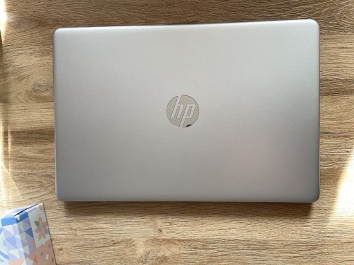 Zdjęcie oferty:  hp 15S-eq2289nw Ryzen 3 5300U 8gb/256 gb SSD W11H