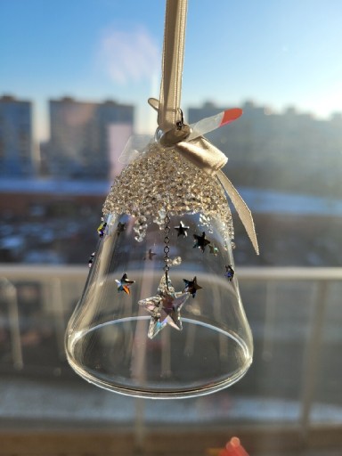 Zdjęcie oferty: Swarovski kryształowy dzwonek z gwiazdką nowy