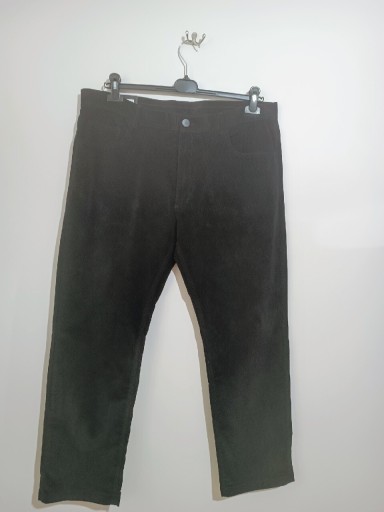 Zdjęcie oferty: Czarne sztruksowe spodnie Dunnes Store nowe 40/30