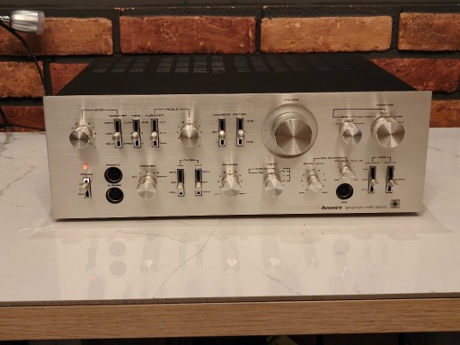 Zdjęcie oferty: UNIVERSUM Dynmic’s System HIFI 2500 Znakomity wzmacniacz VINTAGE  ! PIONEER