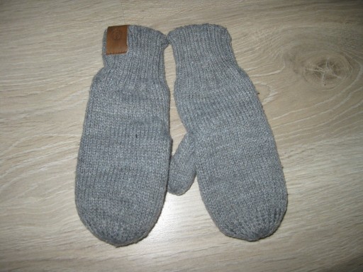 Zdjęcie oferty: H&M rękawiczki jednopalczaste rozmiar 98-104 cm 