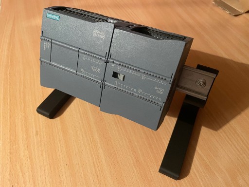 Zdjęcie oferty: Sterownik PLC Siemens S7-1200 + Moduł wejść wyjść I/O 