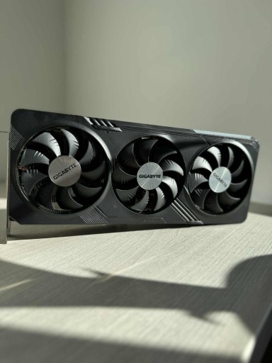Zdjęcie oferty: Gigabyte Radeon RX 7800 XT Gaming OC 16GB GDDR6
