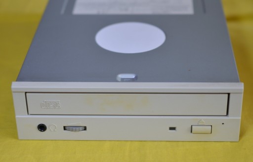 Zdjęcie oferty: TOSHIBA XM-6401B NAPĘD CD-ROM SCSI