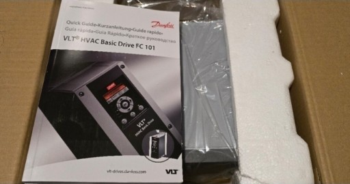 Zdjęcie oferty: Nowy falownik przekształtnik częstotliwości 3f Danfoss   2,2 kW  131L9864