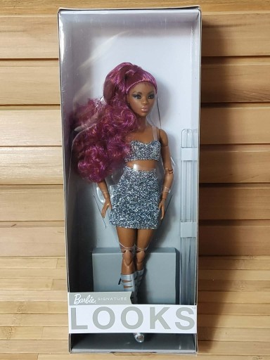 Zdjęcie oferty: Lalka Barbie MTM Looks nr7 Tamika Mattel