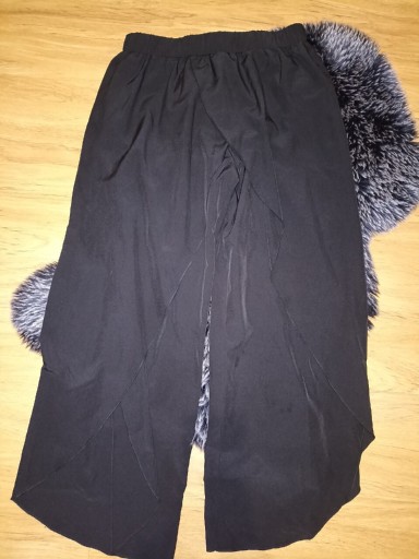 Zdjęcie oferty: Spodnie czarne letnie szerokie r.44