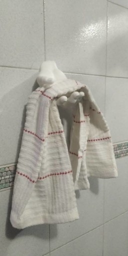 Zdjęcie oferty: Wieszak na ręcznik klucze sluchawki ciuchy