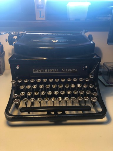 Zdjęcie oferty: Maszyna do pisania Continental Silenta 1939