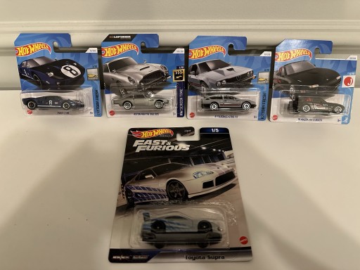 Zdjęcie oferty: Hot Wheels Premium Toyota Supra F&F + dodatki 