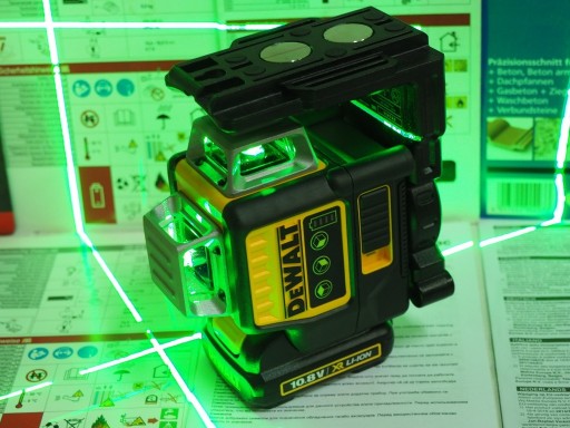 Zdjęcie oferty: DEWALT DCE 089G laser niwelator Zielony 3D GLL 3-8
