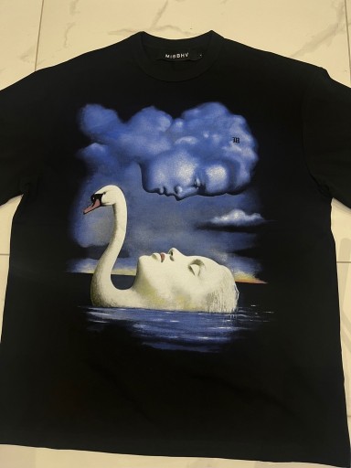 Zdjęcie oferty: MISBHV - Koszulka La Donna Del Lago T-Shirt