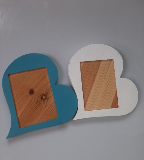 Zdjęcie oferty: Dwie ramki na zdjęcia w kształcie serc