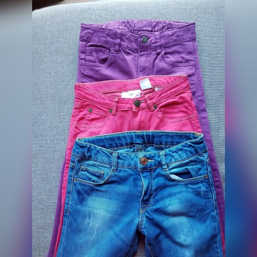 Zdjęcie oferty: 3 szt spodni jeansowych(h&m,zara)rozmiar 128