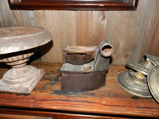 Zdjęcie oferty: Stare przedwojenne żelazko