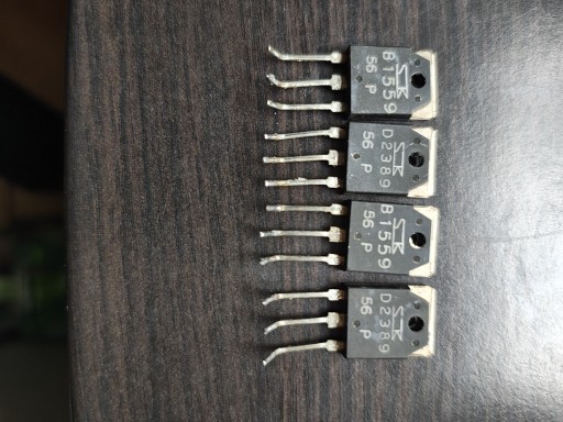 Zdjęcie oferty: B1559 D2389 dwie pary tranzystorów 