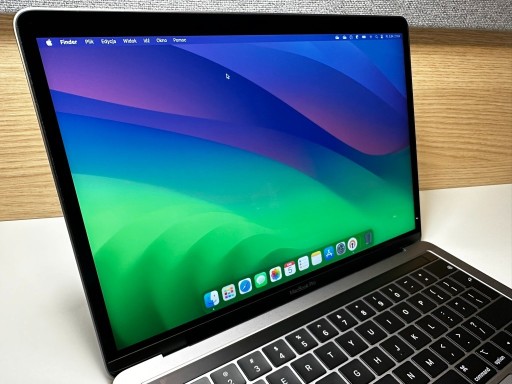 Zdjęcie oferty: MacBook Pro (2019, 4 porty TB3, gwiezdna szarość)