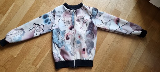 Zdjęcie oferty: Bluza zasuwana dla dziewczynki r128