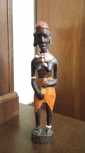 Zdjęcie oferty: Afrykański wojownik drewniana rzeźba 