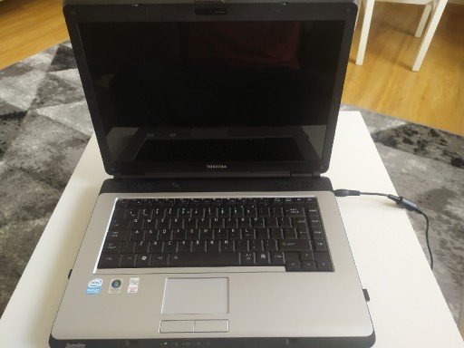 Zdjęcie oferty: Laptop Toshiba Satellite L300-1A3 4/128GB Win10H