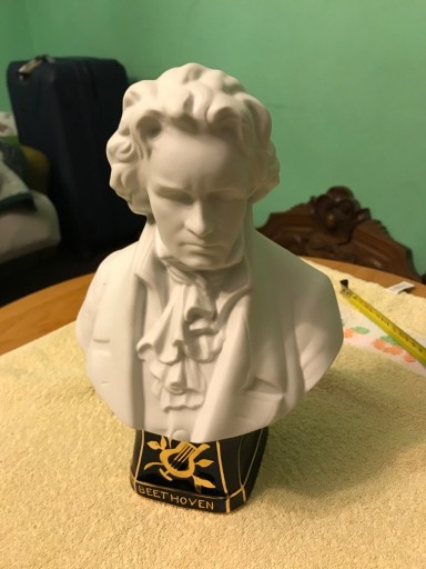 Zdjęcie oferty: Figura popiersie Beethoven ,porcelana,biskwit