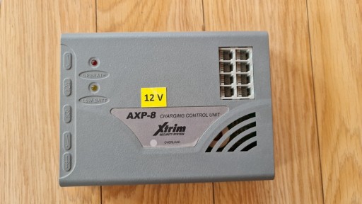 Zdjęcie oferty: XTRIM Centralka alarmowa AXP-8 z ładowaniem 5A