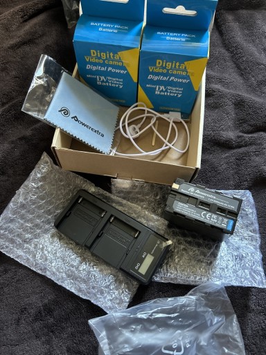 Zdjęcie oferty: 2-pak baterii do SONY z Powerextra z ładowarką 7.4V 2x 8800mAh 65.12Wh