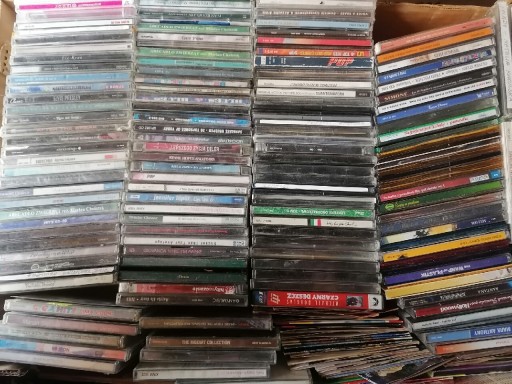Zdjęcie oferty: Ponad 130 płyt CD z muzyką różne i w różnym stanie
