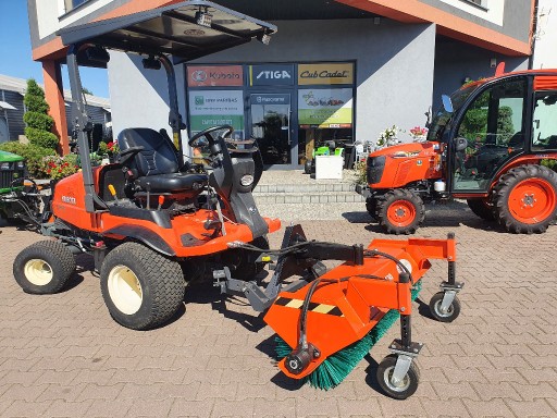 Zdjęcie oferty: Zamiatarka hydrauliczna do kosiarki Kubota F F3890