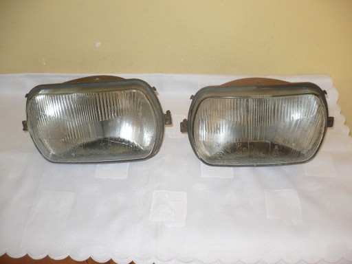 Zdjęcie oferty: Lampa reflektor przednia SKODA 105 2 sztuki