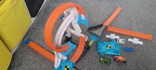 Zdjęcie oferty: Hot Wheels Kaskaderski tor do konfiguracji DLF28