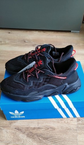 Zdjęcie oferty: Nowe Adidas Ozweego 41 1/3