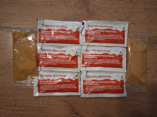 Zdjęcie oferty: Keczup 6 saszetek+musztarda 2 saszetki
