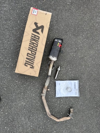 Zdjęcie oferty: Pełny układ wydechowy akrapovic slip on ktm duke 