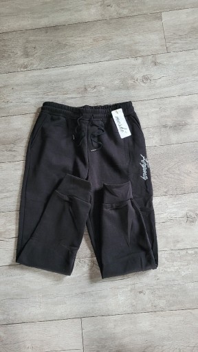 Zdjęcie oferty: Moski ocieplane  spodnie dresowe z wysokim stanem S/M