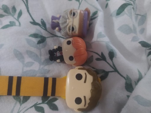 Zdjęcie oferty: Figurki z kolekcji kinder joy harry Potter