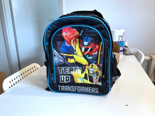 Zdjęcie oferty: plecak TRANSFORMERS + dron UFO + gra zręcznościowa