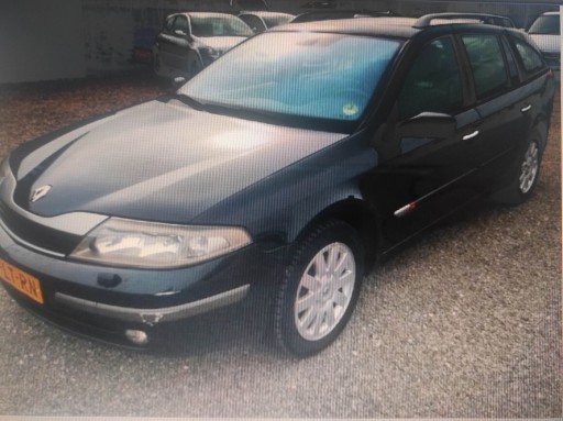 Zdjęcie oferty: Renault laguna 2.2dci błotnik prawy przód NV903 