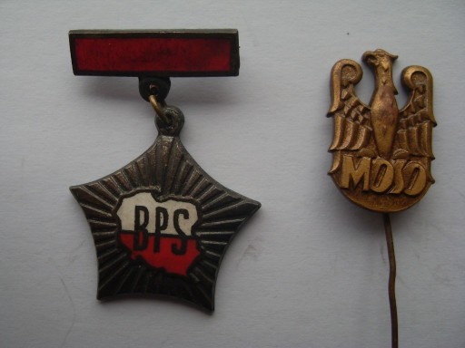 Zdjęcie oferty: Dwie odznaki z PRL-u : BPS i MOSO