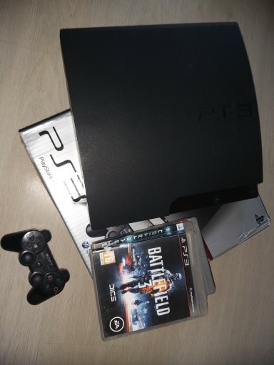 Zdjęcie oferty: Zestaw ps3 slim karton gry