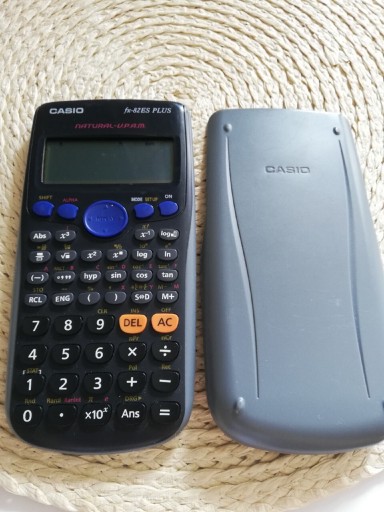 Zdjęcie oferty: Kalkulator CASIO wszystkie funkcje matematyczne